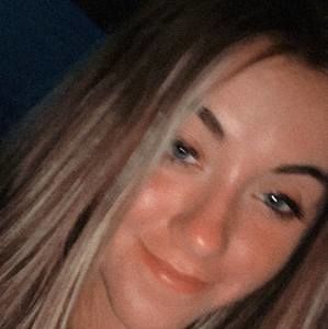 Meet your Posher, Tessa